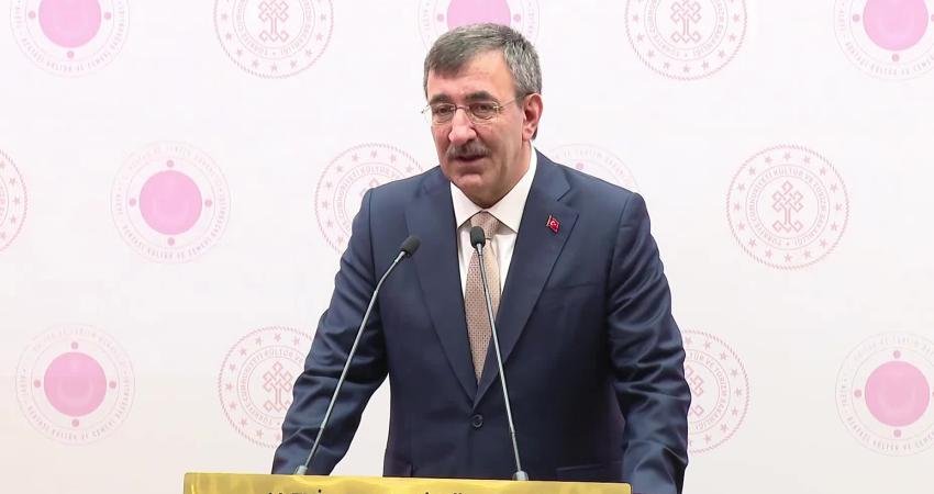 Alevi İnanç Önderleri ve Cemevi Başkanları İstişare Toplantısı'nda konuşan Cumhurbaşkanı