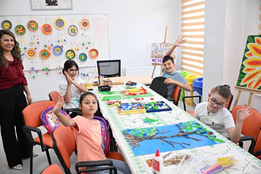 Altındağ Belediyesi Engelsiz Yaşam Merkezi'nde 7-18 yaş arası özel gereksinimli
