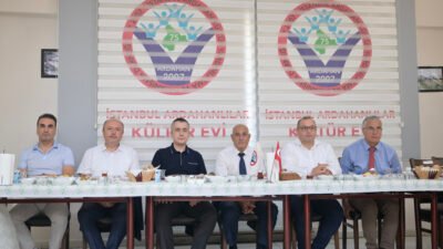 Esenyurt Belediye Başkan Vekili Can Aksoy, Ardahan Kültür Evi’nde düzenlenen