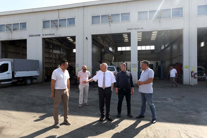 Yenimahalle Belediye Başkanı Fethi Yaşar, belediye bünyesinde bulunan dış birimleri