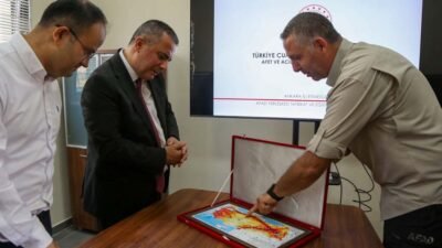 Etimesgut Belediye Başkan Yardımcısı Gültekin Bayındır, AFAD’ın Etimesgut’ta bulunan Eğitim