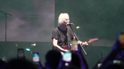 Kadıköy Belediyesi tarafından düzenlenen Kalamış Yaz Festivali kapsamında Türk rock