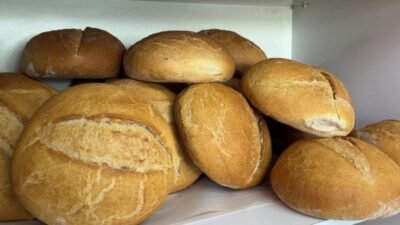 Burdur ve ilçelerinde ekmek fiyatlarına zam yapıldı. Yeni tarife ile