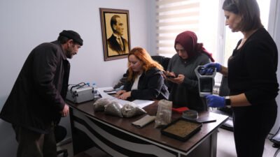 Eskişehir Büyükşehir Belediye Başkanı Ayşe Ünlüce tarafından çiftçiler için hayata