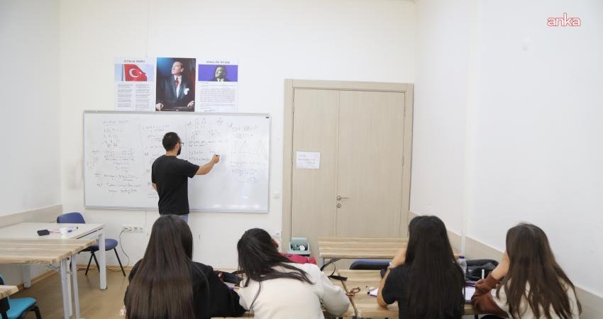 Çankaya Belediyesi Destek Eğitim Merkezleri'nde düzenlenen ücretsiz Yükseköğretim Kurumları Sınavı'na