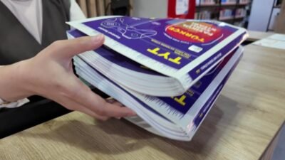 Çekmeköy Belediyesi, üniversite sınavına hazırlanan gençlerin kaynak kitap ihtiyacına destek