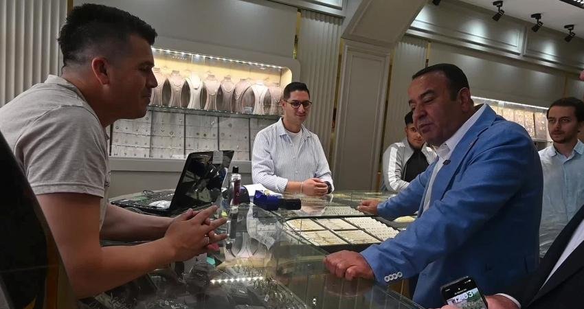 CHP'nin saha çalışması kapsamında Yozgat’da bulunan Ankara Milletvekili Adnan Beker,