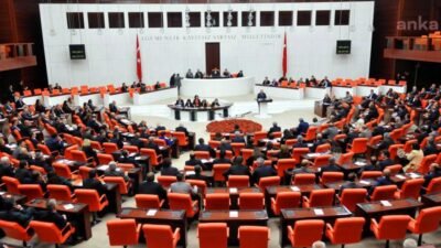 CHP Grup Başkanvekili Murat Emir tarafından Meclis Başkanlığına sunulan önergede,
