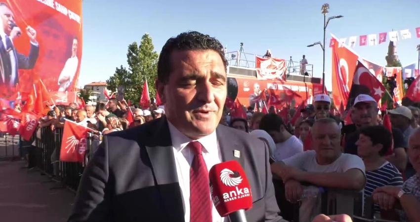 CHP Genel Başkan Yardımcısı Ulaş Karasu,  "Buraya insanlar kendi