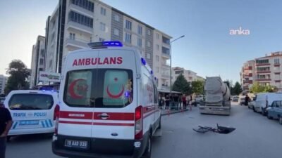 Çorum’da tırın çarptığı 11 yaşındaki çocuk, tüm müdahalelere rağmen kurtarılamadı.