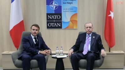 Cumhurbaşkanı Recep Tayyip Erdoğan, Fransa Cumhurbaşkanı Emmanuel Macron ile yaptığı