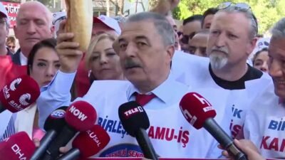 Birleşik Kamu-İş Konfederasyonu üyelerinin Cumhurbaşkanlığı'na yapmak istediği yürüyüşün polis tarafından