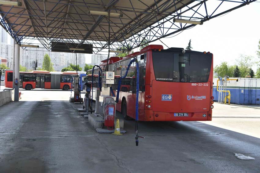 EGO’dan yeşil enerji hamlesi: Macunköy Otobüs Bakım-Onarım Atölyeleri’ne “Güneş Enerjisi Santrali” kuruldu Ankara Büyükşehir Belediyesi EGO Genel Müdürlüğü, çevreci projelerine bir yenisini