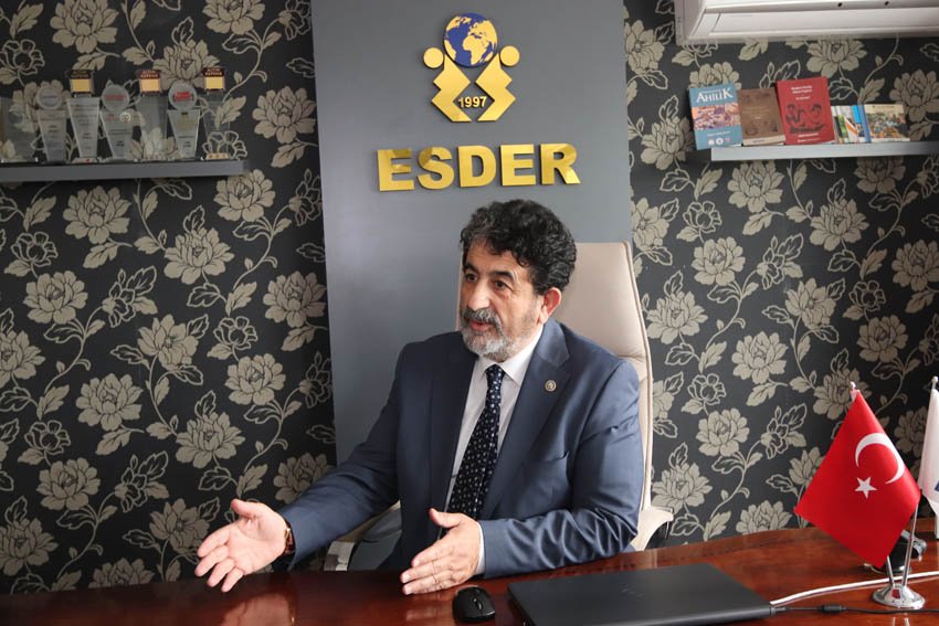 Hükümet ile memur sendikaları arasında devam eden toplu görüşmelerde memura