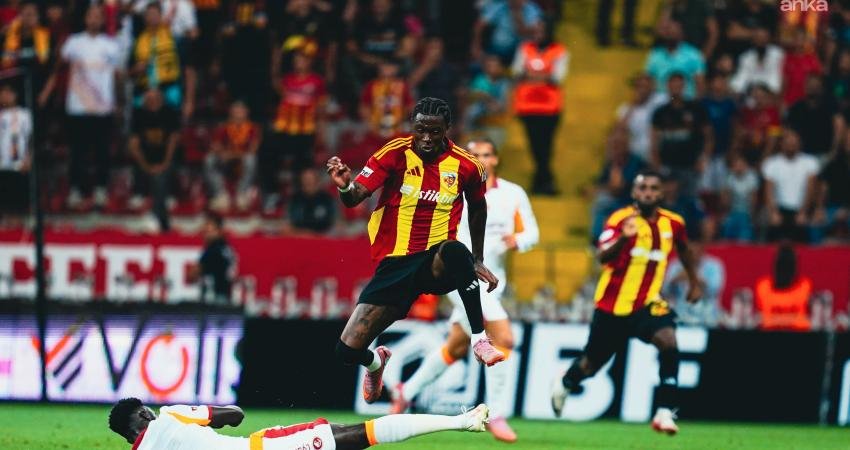 Trendyol Süper Lig'in 3. haftasında Kayserispor'a konuk olan Galatasaray, deplasmanda