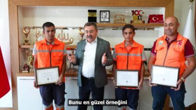 Gölbaşı Belediyesi Temizlik İşleri Müdürlüğü personeli, çalışmalar sırasında içinde altın