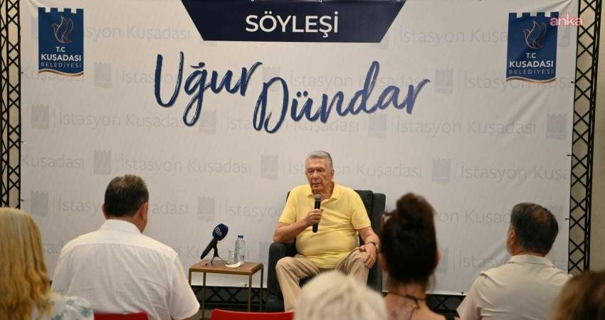 Kuşadası Belediyesi’nin katkılarıyla gerçekleşen söyleşide gazeteci Uğur Dündar, İstasyon Kuşadası’nda