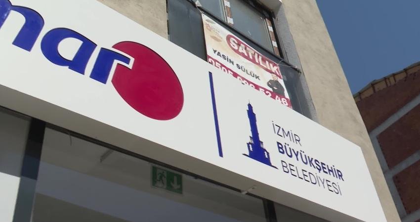 İzmir Büyükşehir Belediyesi’nin güvenli alışveriş merkezi İZMAR, açıldığı nisan ayından