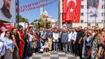 Keçiören Belediyesi, 30 Ağustos Zafer Bayramı dolayısıyla Kalaba Kent Meydanı’nda