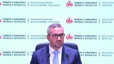 TCMB Başkanı Fatih Karahan, yılın üçüncü enflasyon raporunun açıklandığı toplantıda,