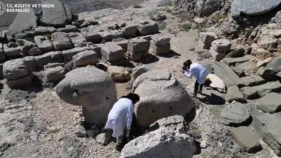 Kültür ve Turizm Bakanı Mehmet Nuri Ersoy, Nemrut'ta yürütülen sağlamlaştırma