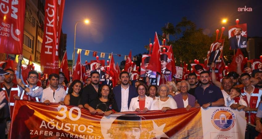 Maltepe’de 30 Ağustos Zafer Bayramı, fener alayı, halk dansları gösterileri