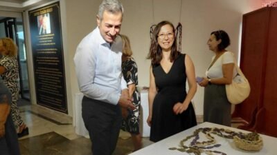 Ayşe Seçil Tekin Akbulut’un “geçmişe ilmek ilmek yolculuk” olarak tanımladığı