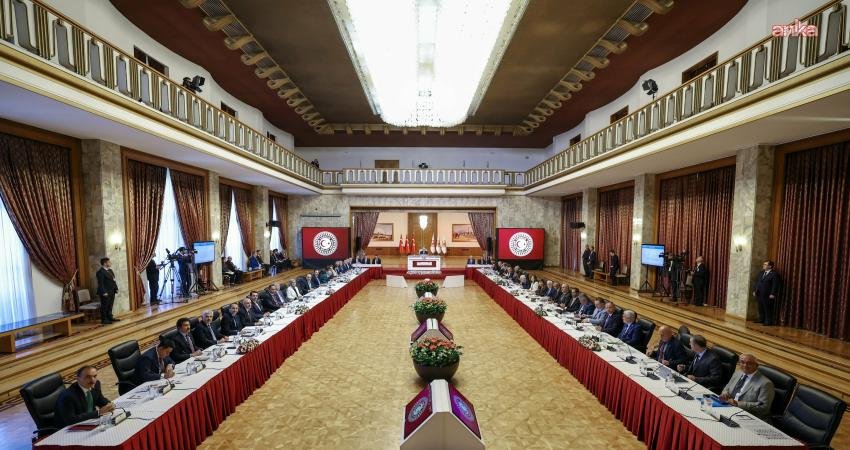 Milli Dayanışma Kardeşlik ve Demokrasi Komisyonu'nda konuşan Sivas Barosu Başkanı