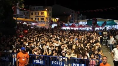 Uşak’ın Eşme ilçesinde düzenlenen 27. Uluslararası Eşme Kilim, Kültür, Sanat