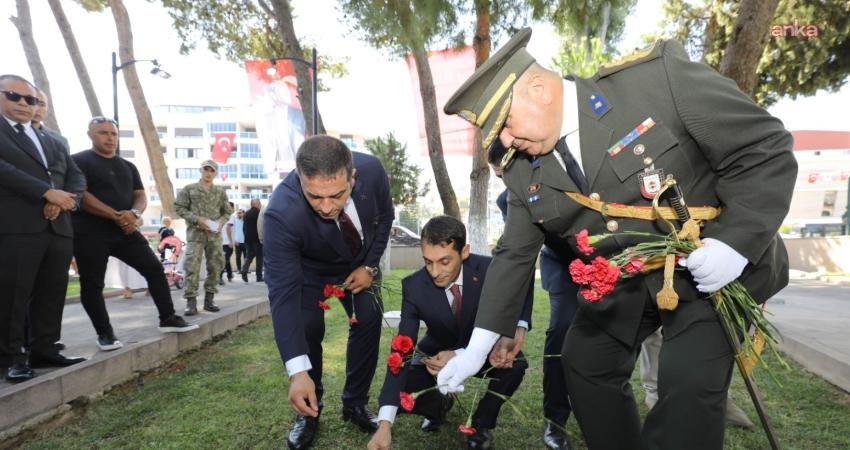 Narlıdere’de 30 Ağustos Zafer Bayramı coşkuyla kutlandı. Kutlamalara katılan Belediye Başkanı