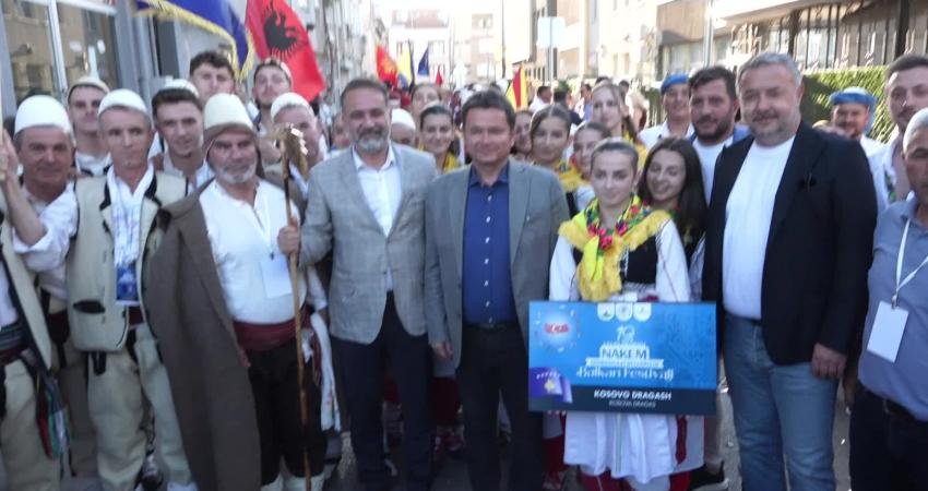 Balkan kültürünü Bursa sokaklarına taşıyan Uluslararası NAKEM Osmangazi Belediyesi Balkan