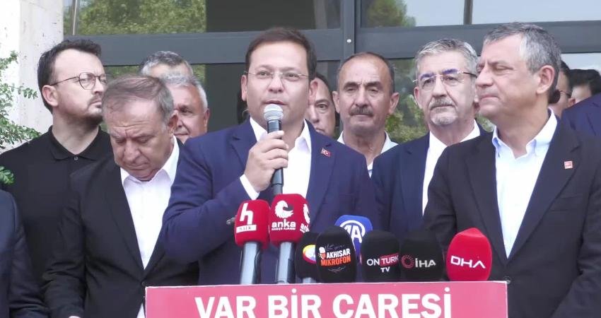 CHP Genel Başkanı Özgür Özel, Sındırgı Belediyesi önünde yaptığı açıklamada,