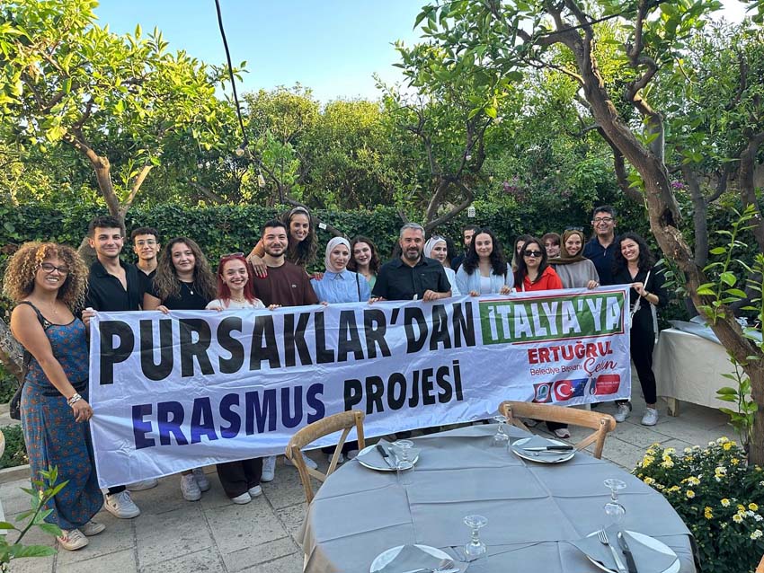 Başkan Ertuğrul Çetin, Pursaklar Belediyesi tarafından, Erasmus+ projesi kapsamında İtalya’ya