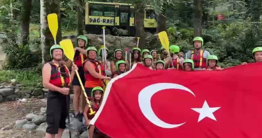 Rize’nin Ardeşen ilçesine bağlı Meyvalı Mahallesi’nde, 30 Ağustos Zafer Bayramı’nın 103.