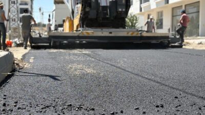 Sincan Belediyesi ulaşımın konforu için yoğun asfalt mesaisine devam ediyor.