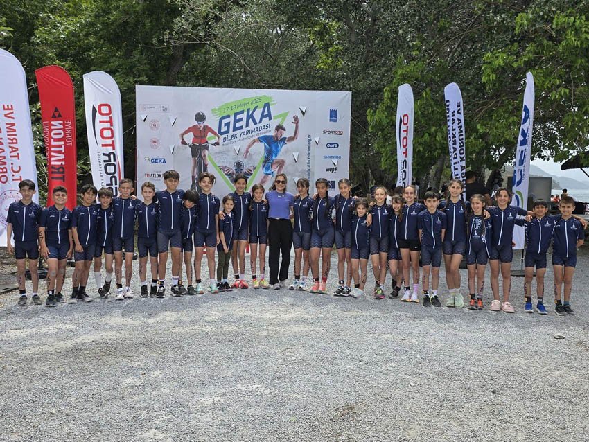 İzmir Büyükşehir Belediyesi Spor Kulübü yarışmacı ve yetiştirici kimlikleriyle faaliyetlerine