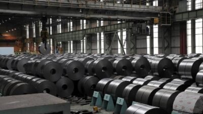 Türkiye'nin çelik ürünleri ihracatı Ocak-Haziran aylarında geçen yılın aynı dönemine göre miktarda artarak 7,7 milyon tona, değer yönünden