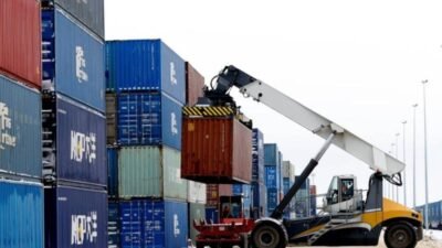 Türkiye'nin, komşuları Azerbaycan, Bulgaristan, Gürcistan, İran, Irak, Suriye ve Yunanistan'a