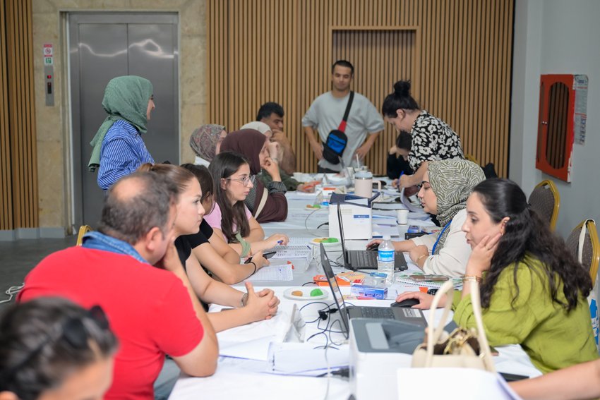 Esenyurt Belediyesi Sürekli Eğitim Merkezi tarafından düzenlenen Üniversite Tercih ve