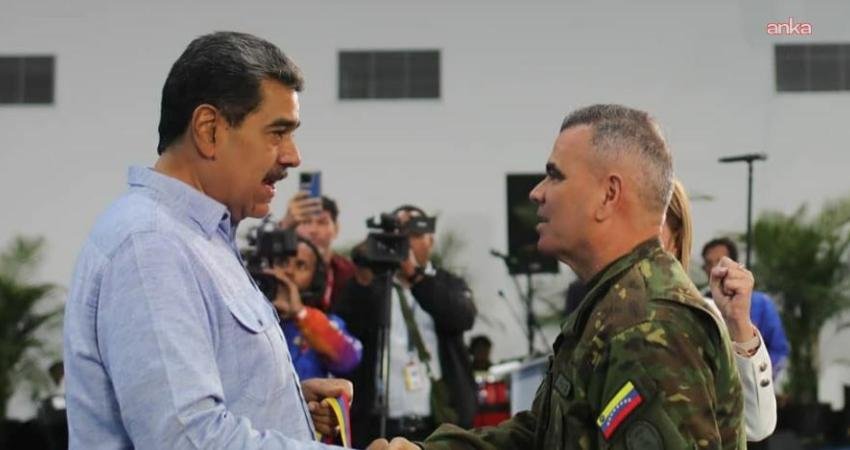ABD'nin Venezuela açıklarına savaş gemileri göndermesinin ardından Karakas yönetimi de