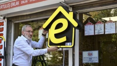 Tüm Emlak Danışmanları Birliği (TEDB) Başkanı Hakan Akçam, yetkili emlak ofislerinde "e" harfinin yer