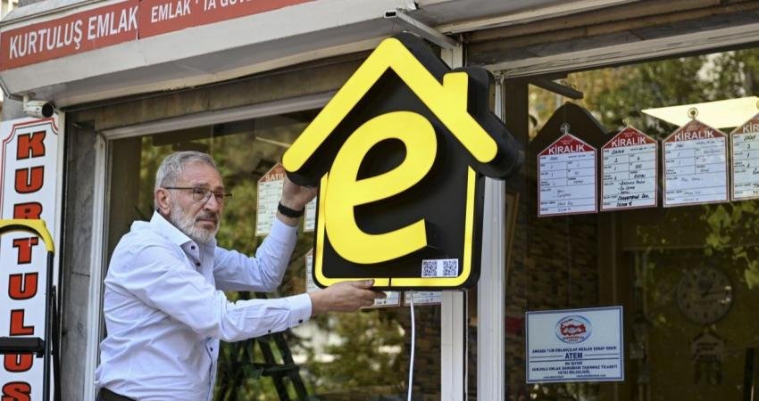 Tüm Emlak Danışmanları Birliği (TEDB) Başkanı Hakan Akçam, yetkili emlak ofislerinde "e" harfinin yer