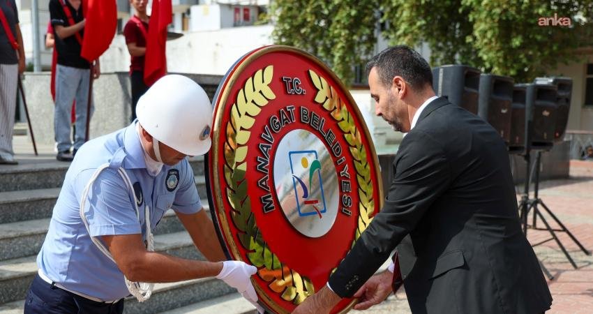 Manavgat’ta 30 Ağustos Zafer Bayramı, düzenlenen törenle coşkuyla kutlandı. Törene
