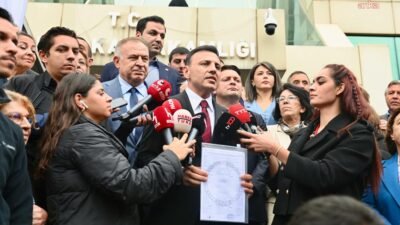 CHP İstanbul İl Başkanı Özgür Çelik, yerine kayyum atanması sonrasında