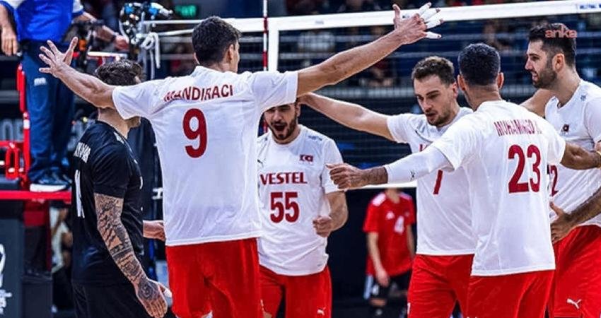 A Milli Erkek Voleybol Takımı, Filipinler'in başkenti Malina'da karşılatığı Kanada'yı