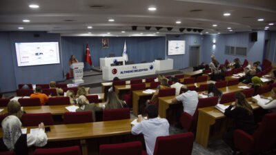 Altındağ Belediyesi’nde her hafta Salı günleri düzenlenen “Salı Sohbetleri” sezona