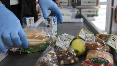 Öğrencilerin eğitim hayatlarına katkı sağlamak için çalışmalarına devam eden Ataşehir