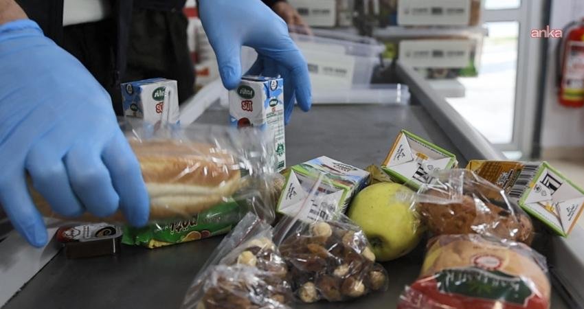 Öğrencilerin eğitim hayatlarına katkı sağlamak için çalışmalarına devam eden Ataşehir