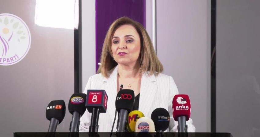 DEM Parti Sözcüsü Ayşegül Doğan, CHP İstanbul İl Başkanlığı'na mahkeme