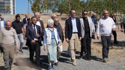 Etimesgut Belediyesi, ilçe genelindeki hizmetleri ve altyapı çalışmalarını vatandaşların ihtiyaç